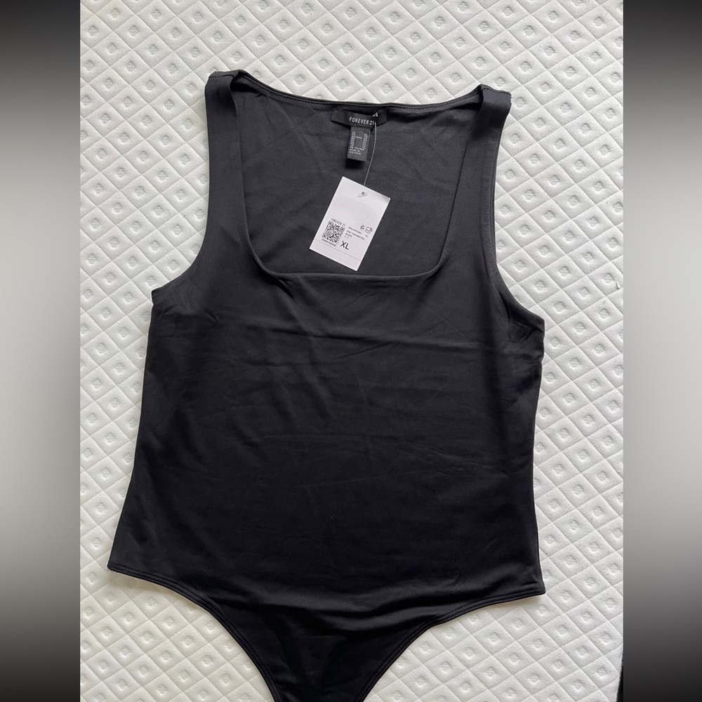 Forever 21 Black Fitted Sleeveless Bodysuit